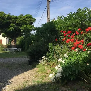 Apartment Le Catalpa - Centre Ville, Jardin & Parking!, Annecy