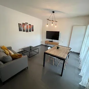  Apartamento Le Tresum Joli T2 Avec Garage A 100m Du
